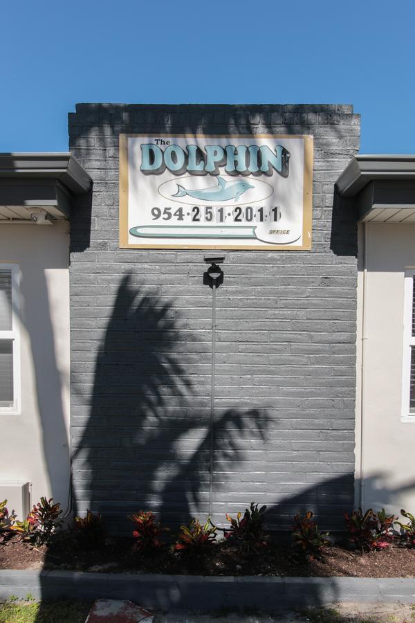 The Dolphin Hollywood Motel Exterior photo